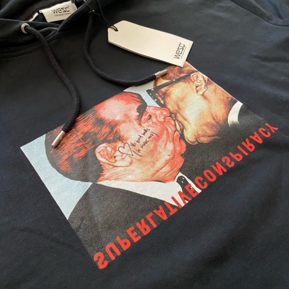 NWT Unisex WESC Premium "Mike Kiss" Hoodie - Picture 2 of 6